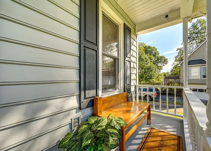 W/ Large Yard: 6 Mi To Dtwn Winston-salem! Winston-Salem